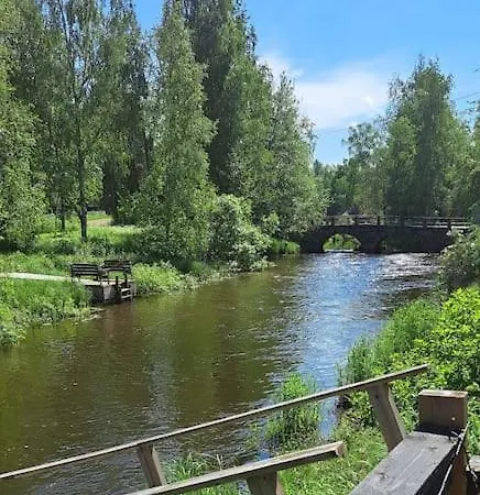 Majoitu Joen Rannassa Eura
